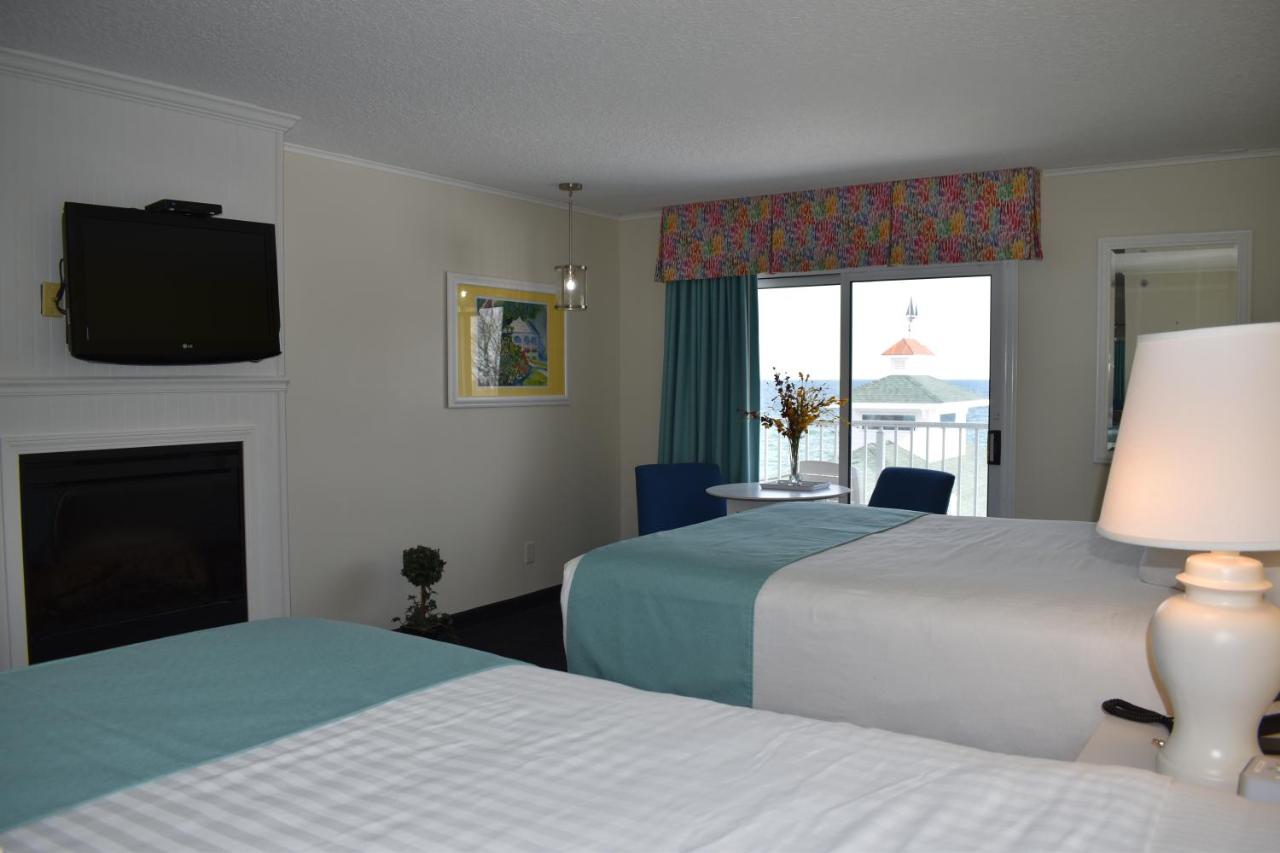 | Breakers Resort - Lakeside