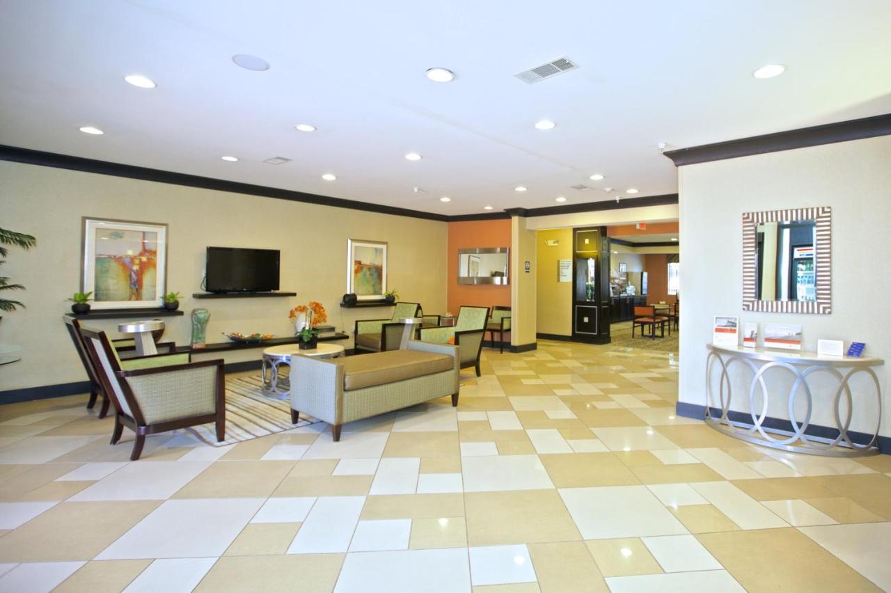 | Holiday Inn Express Acworth - Kennesaw Northwest, an IHG Hotel