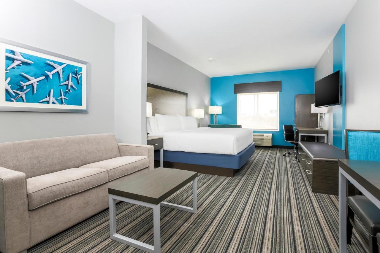 Suite - Hearing Accessible - Non-Smoking at Holiday Inn Express & Suites Houston - Hobby Airport Area by IHG