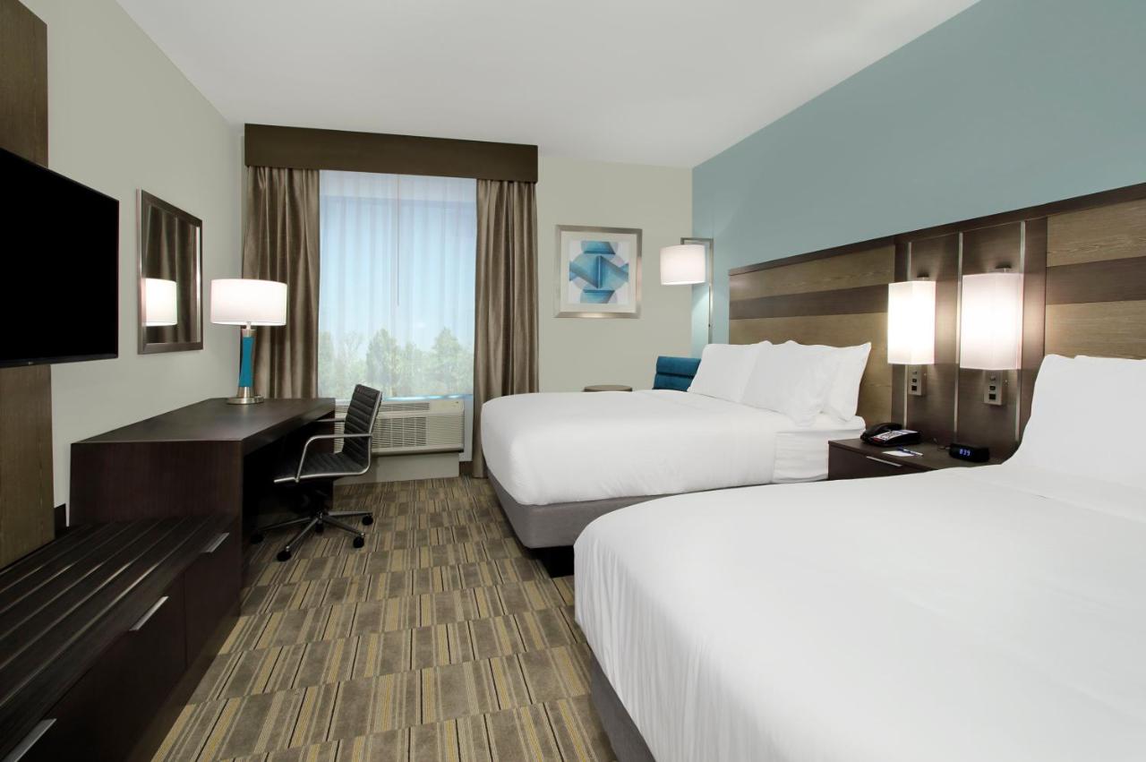 Queen Room with Two Queen Beds - Non-Smoking at Holiday Inn Express & Suites Lake Charles South Casino Area by IHG