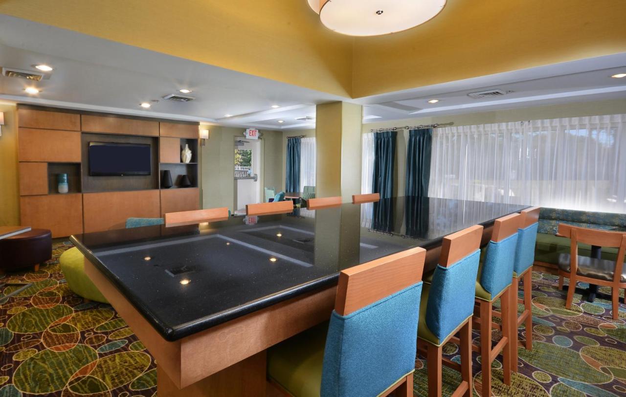 | Holiday Inn Express Hotel & Suites High Point South, an IHG Hotel