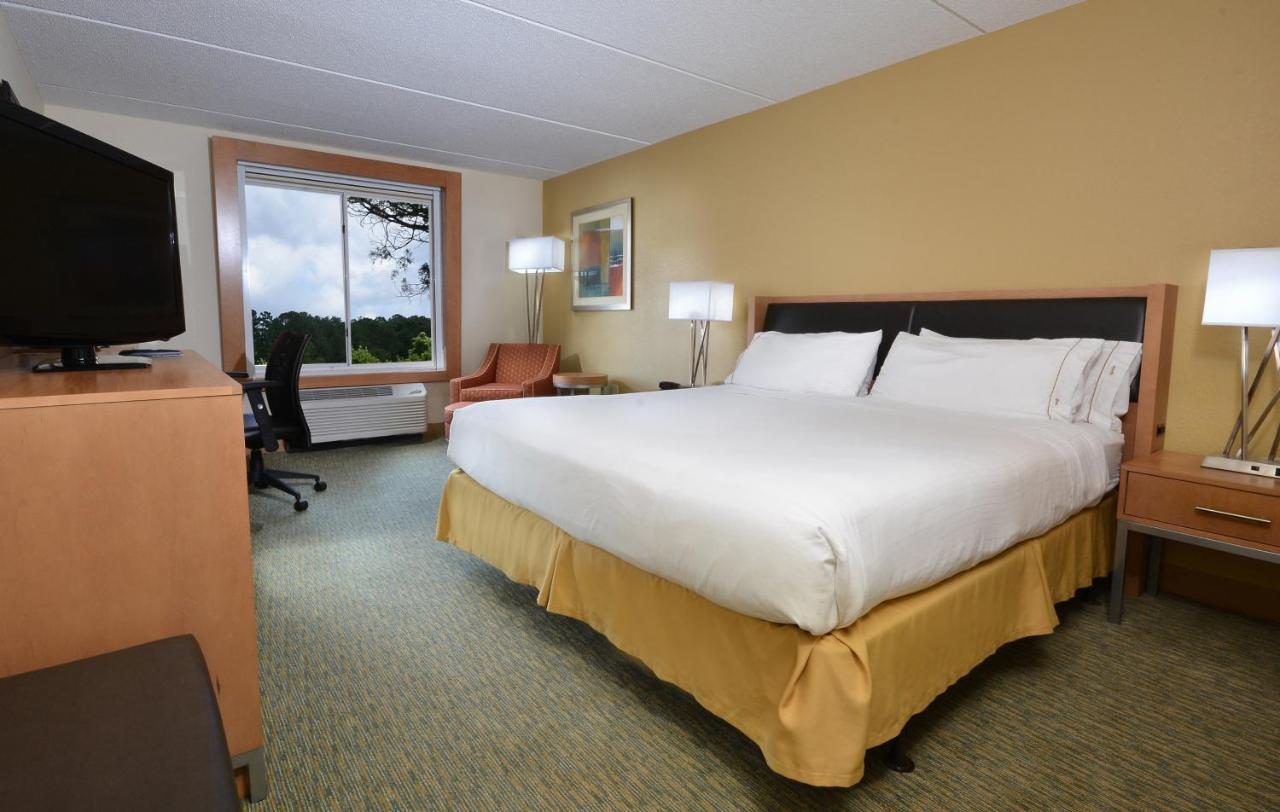  | Holiday Inn Express Hotel & Suites High Point South, an IHG Hotel