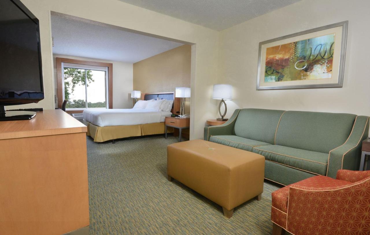 | Holiday Inn Express Hotel & Suites High Point South, an IHG Hotel