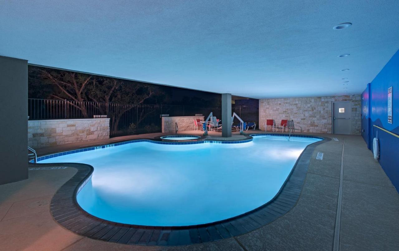  | Holiday Inn Express & Suites Austin NW - Four Points, an IHG Hotel