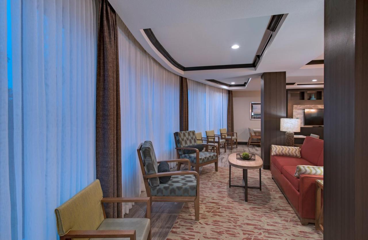  | Holiday Inn Express & Suites Austin NW - Four Points, an IHG Hotel