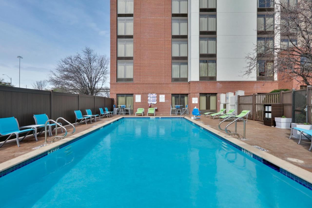 | Holiday Inn Express Hotel & Suites - Irving Convention Center - Las Colinas, an IHG Hotel