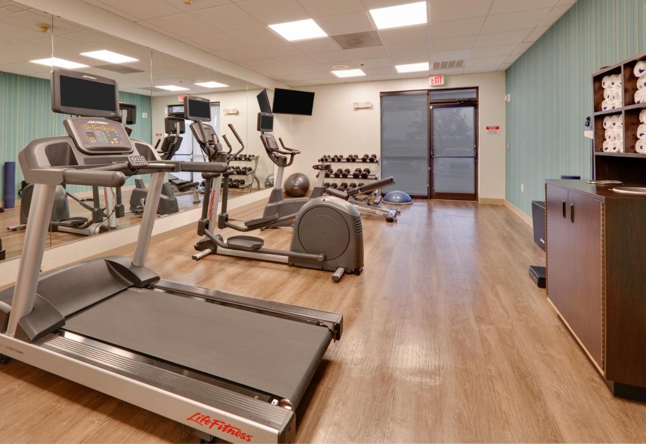 | Holiday Inn Express Hotel & Suites - Irving Convention Center - Las Colinas, an IHG Hotel