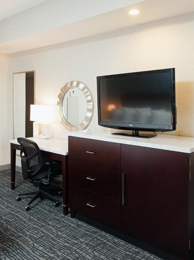  | Crowne Plaza Springfield Convention Center, an IHG Hotel