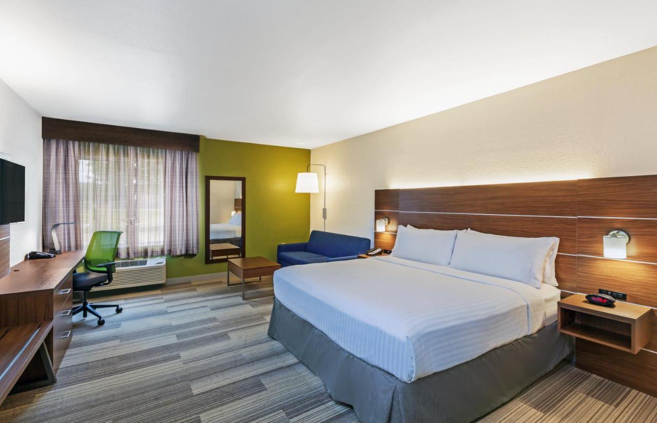 King Room with Sofa Bed at Holiday Inn Express Hotel & Suites Dallas Lewisville by IHG