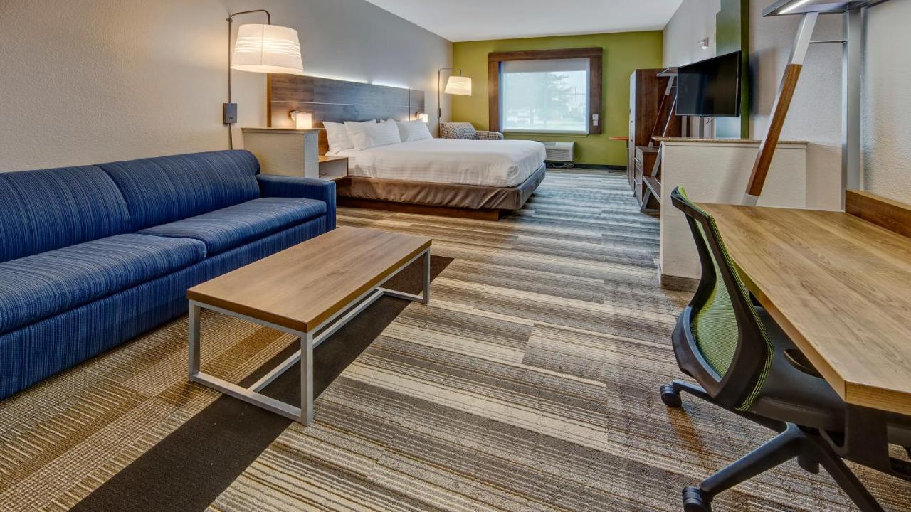 | Holiday Inn Express Hotel and Suites Corsicana I-45, an IHG Hotel