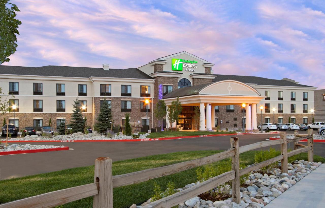 | Holiday Inn Express & Suites Colorado Springs First & Main, an IHG Hotel