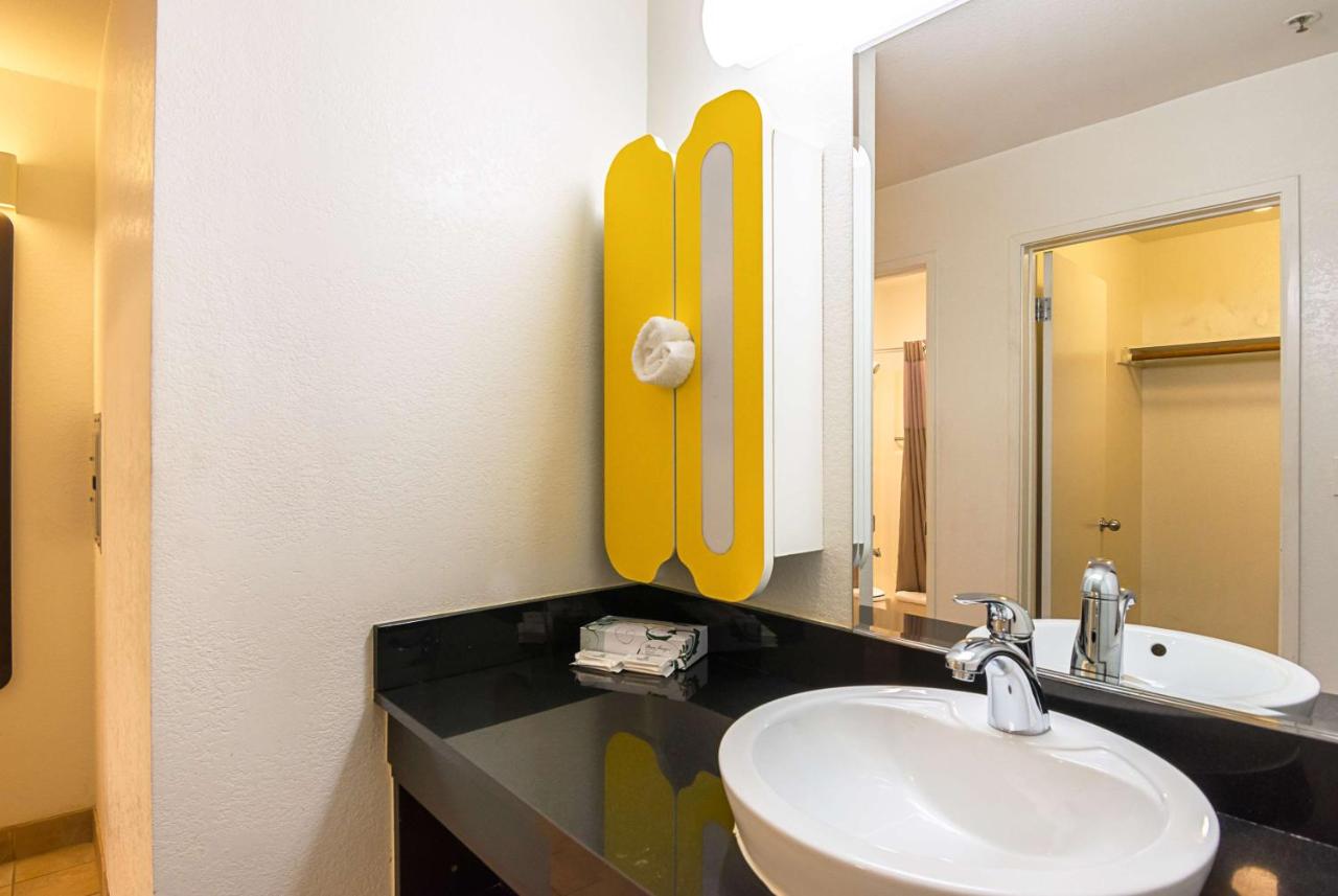 Queen Room with Two Queen Beds - Non-Smoking at Studio 6 Concord, CA
