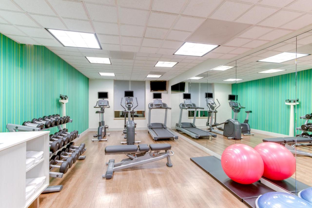 | Holiday Inn Express Hotel & Suites Bethlehem, an IHG Hotel