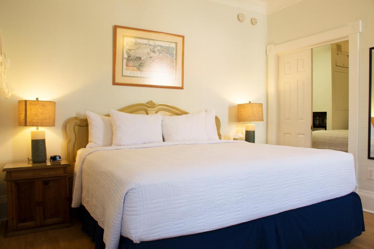 Two-Bedroom Suite at Duval House