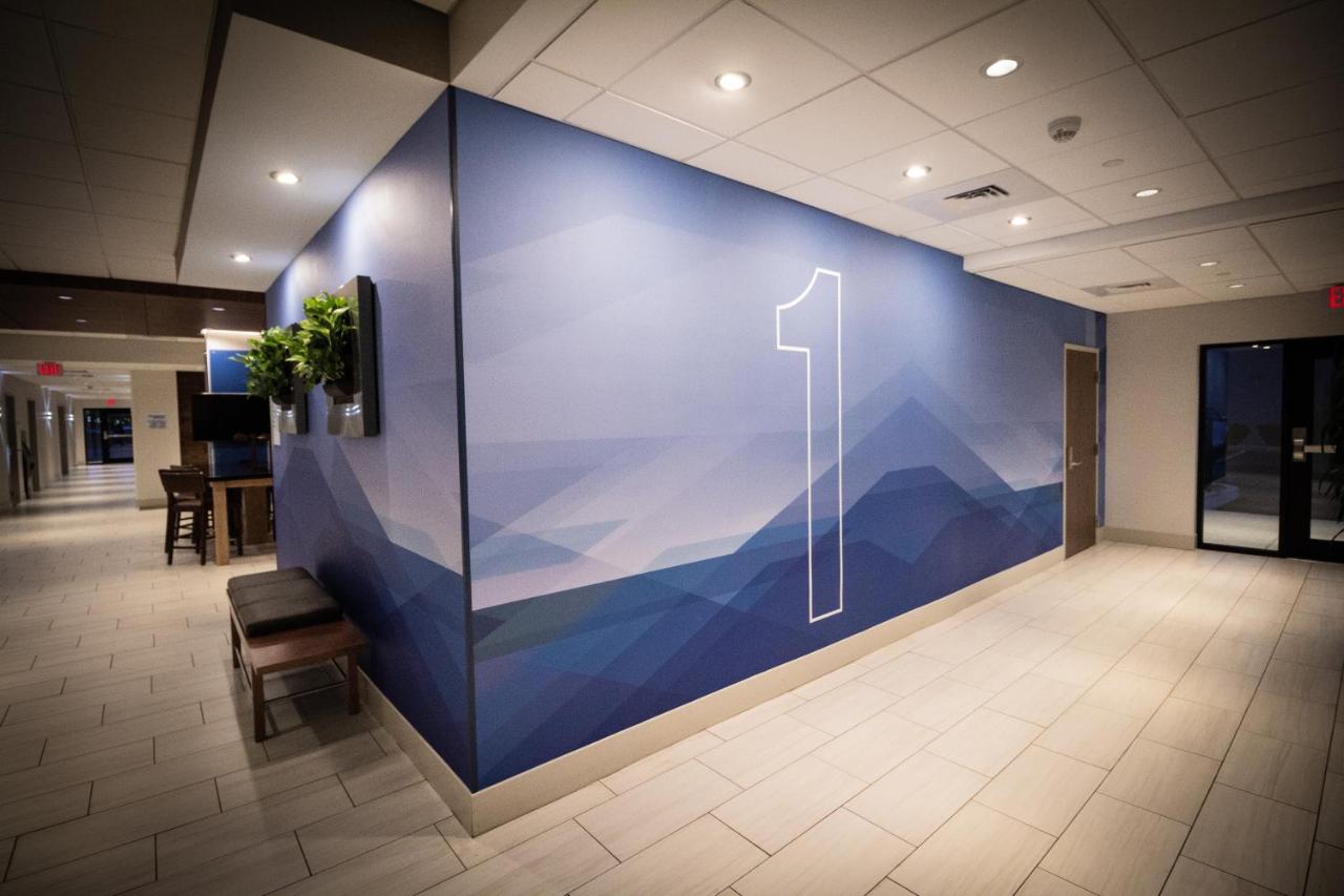 | Holiday Inn Express & Suites - Boston South - Randolph, an IHG Hotel