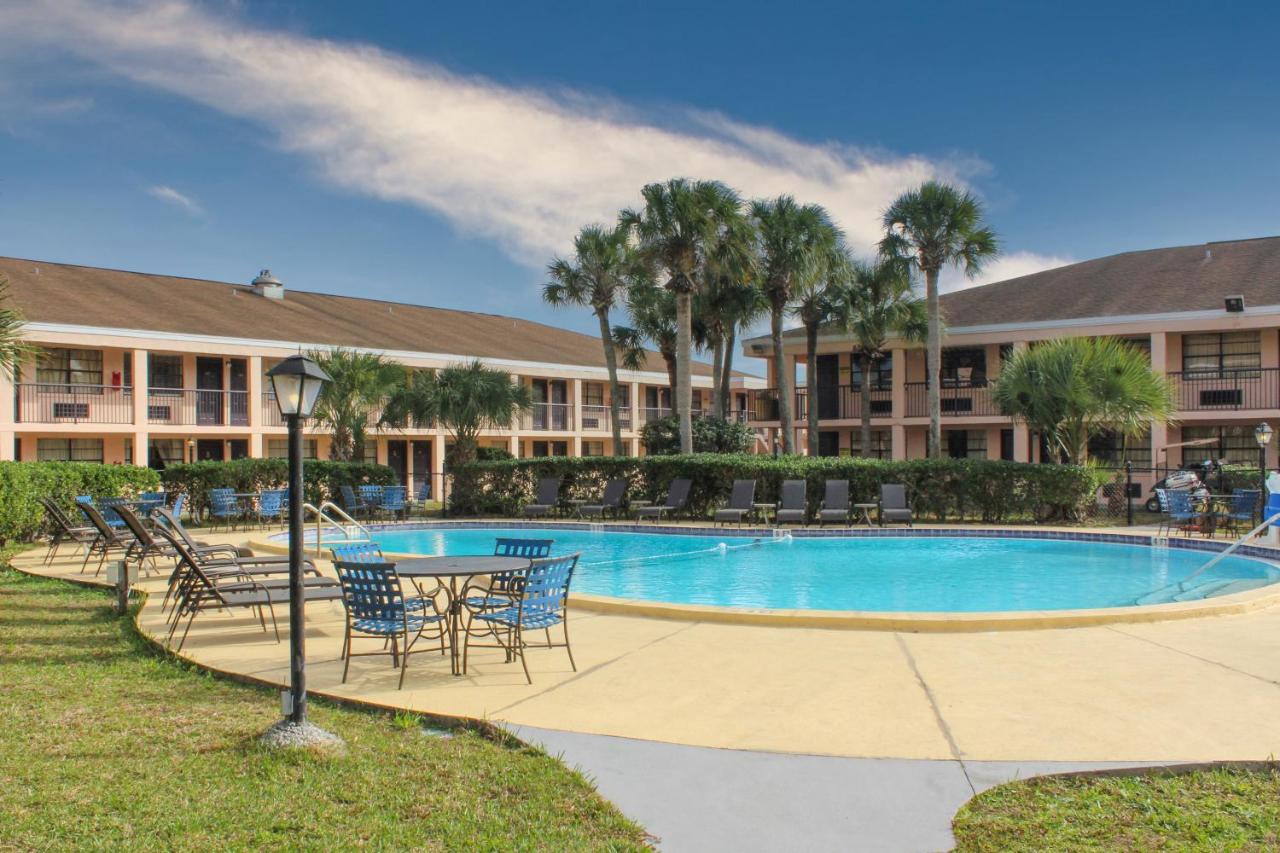 | APM Inn & Suites - Jacksonville