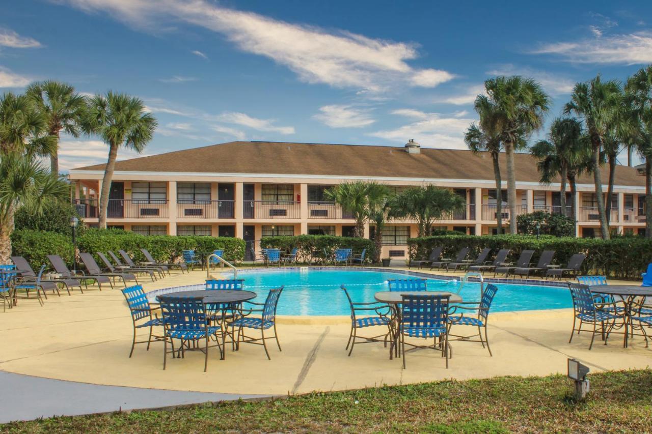  | APM Inn & Suites - Jacksonville