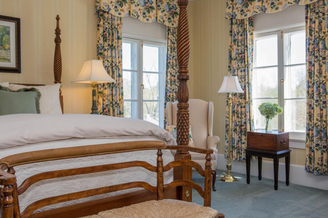 | Inn at Warner Hall