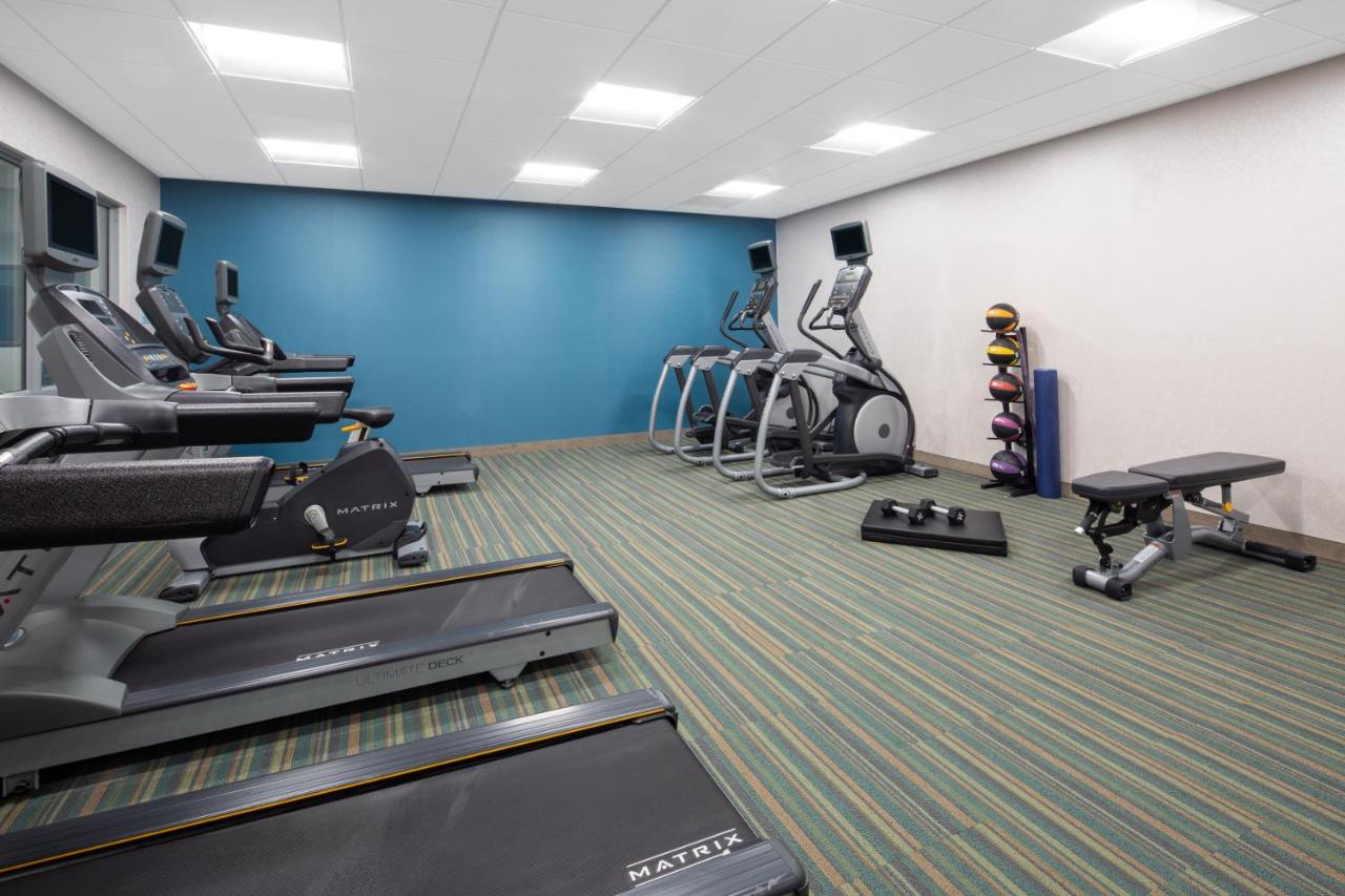 | Holiday Inn Express & Suites - Chico, an IHG Hotel