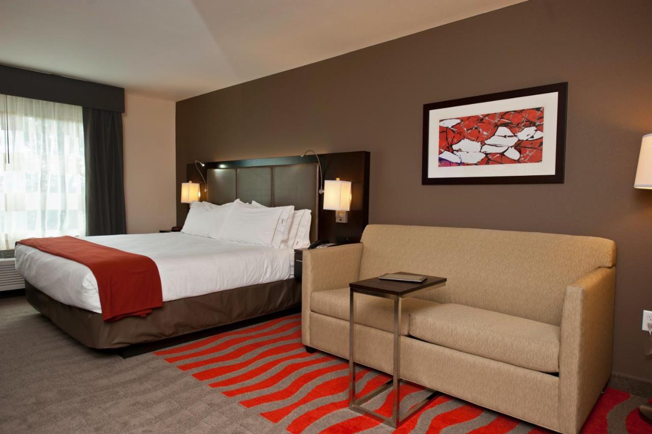 | Holiday Inn Express & Suites Columbus - Easton Area, an IHG Hotel