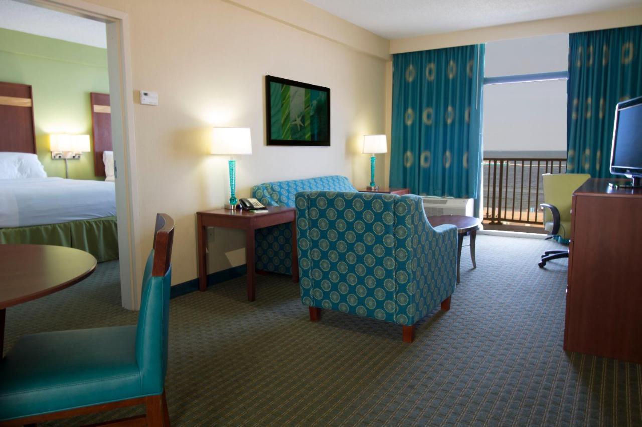 Deluxe Queen Suite - Non-Smoking at Holiday Inn & Suites Virginia Beach North Beach, an IHG Hotel