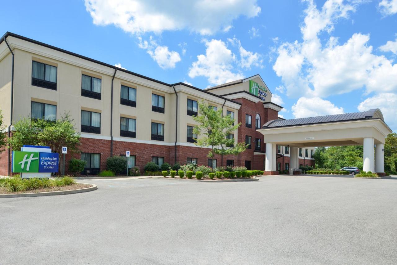  | Holiday Inn Express and Suites Fairmont