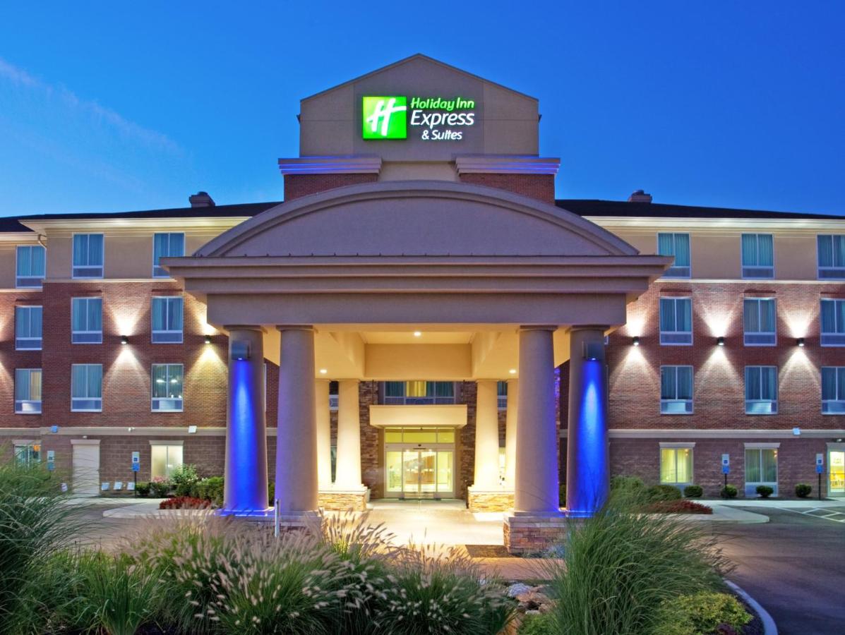| Holiday Inn Express Hotel & Suites Cincinnati - Mason, an IHG Hotel