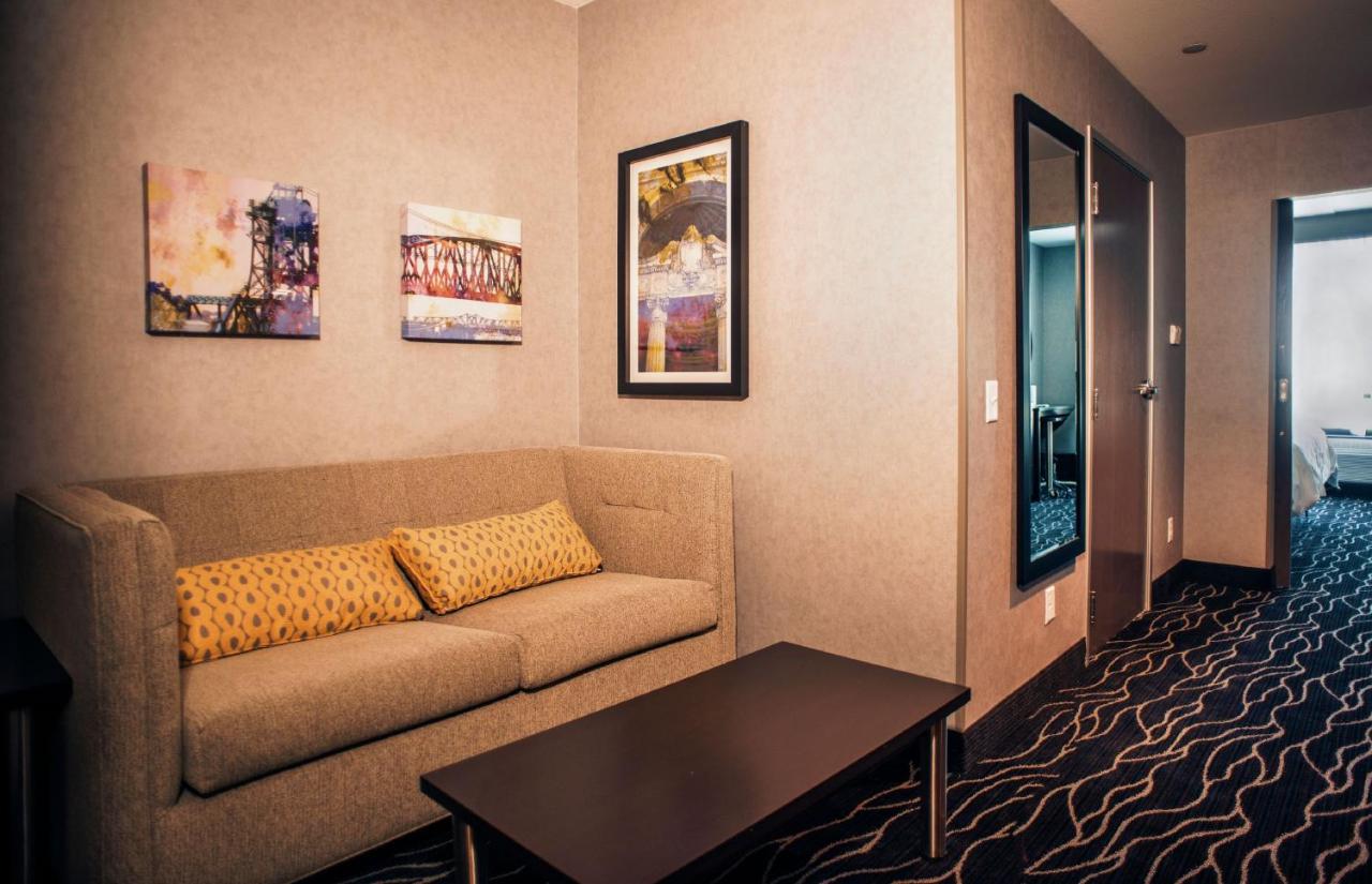 King Suite - Non-Smoking at Holiday Inn & Suites - Joliet Southwest by IHG