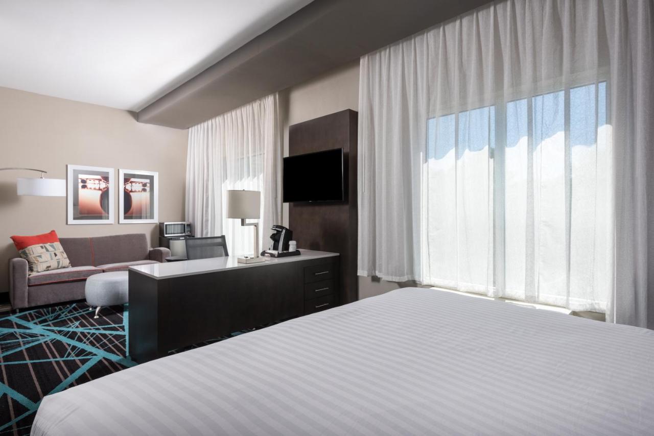 King Room with Sofa Bed - Non-Smoking at Holiday Inn Express & Suites Charlotte Airport by IHG