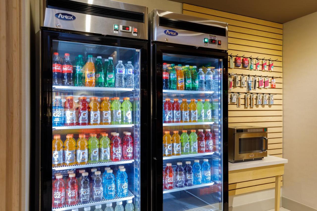 | Holiday Inn Express & Suites Sturbridge, an IHG Hotel