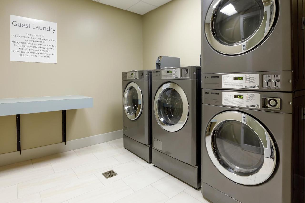 | Holiday Inn Express & Suites Sturbridge, an IHG Hotel