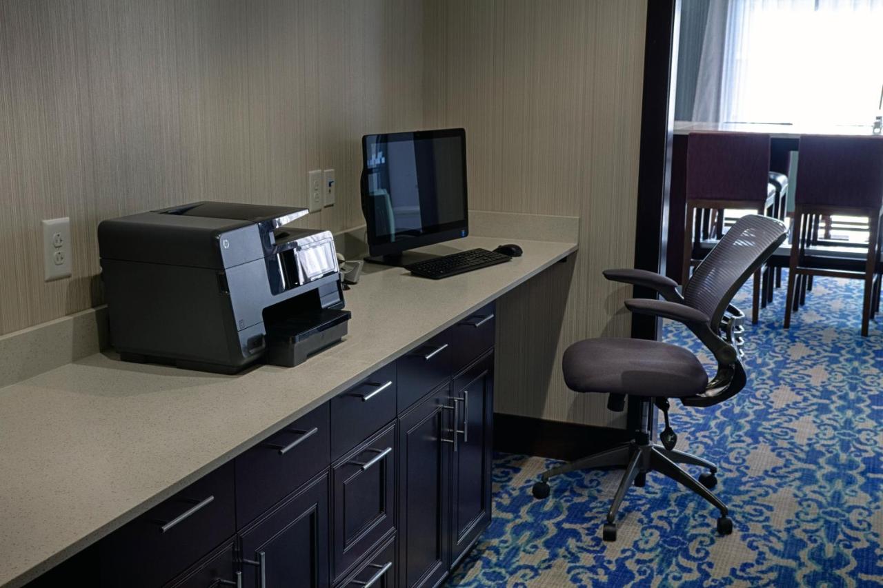  | Holiday Inn Express & Suites Sidney