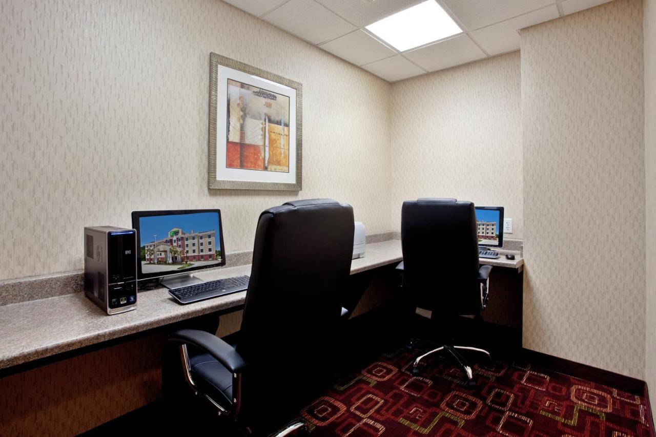 | Holiday Inn Express Amite, an IHG Hotel
