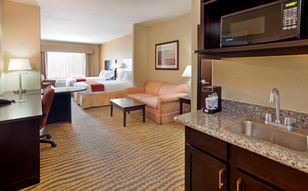 | Holiday Inn Express Hotel & Suites Gallup East
