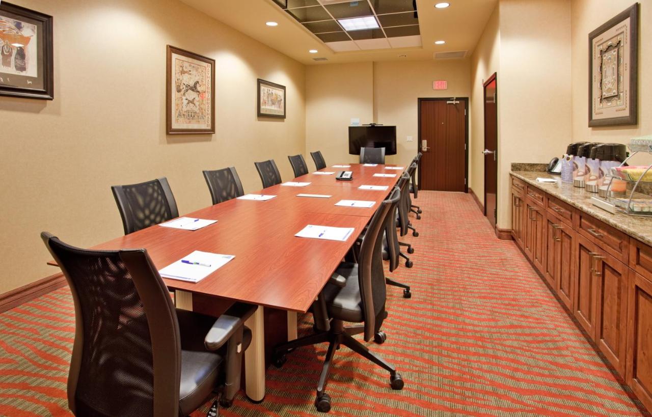 | Holiday Inn Express Hotel & Suites Gallup East