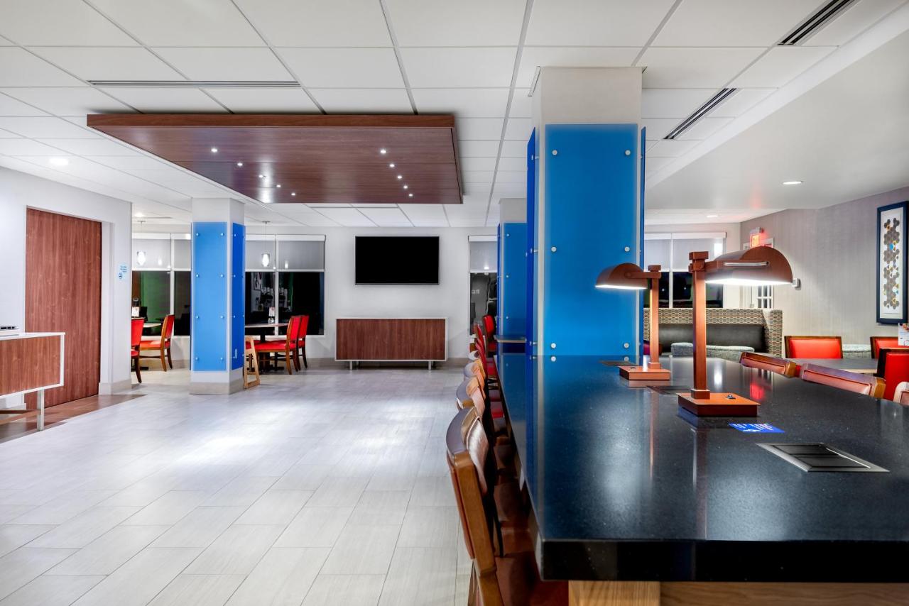 | Holiday Inn Express Daphne-Spanish Fort, an IHG Hotel