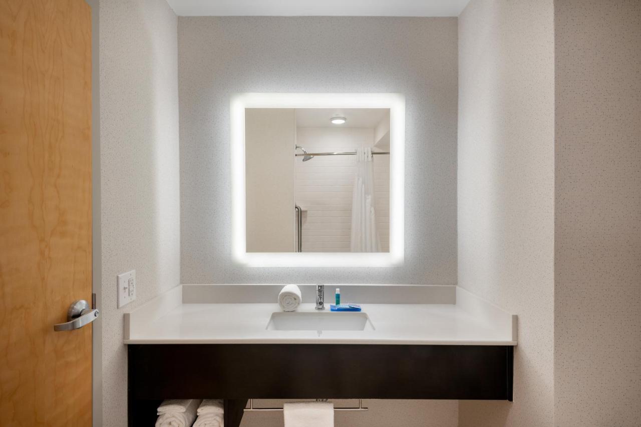 | Holiday Inn Express Daphne-Spanish Fort, an IHG Hotel