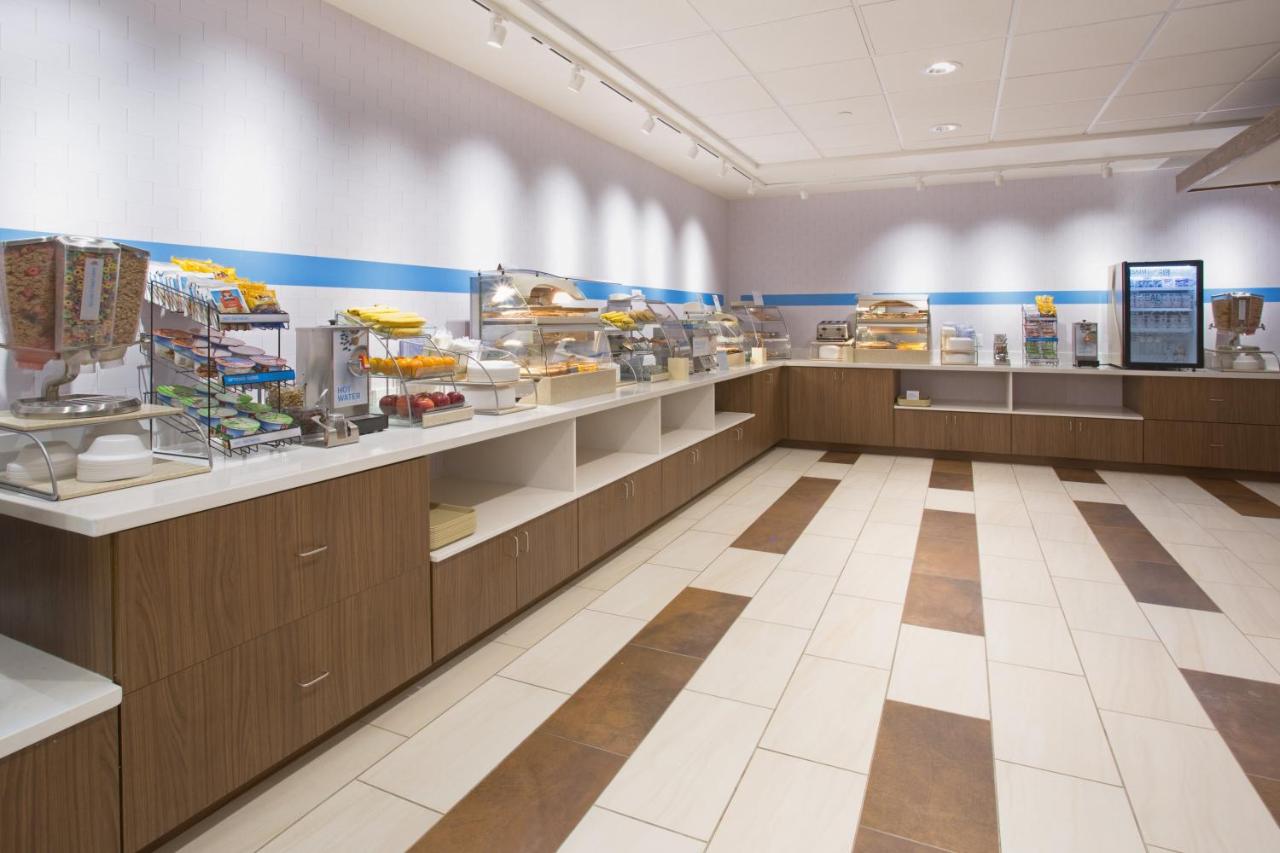 | Holiday Inn Express and Suites Gettysburg, an IHG Hotel