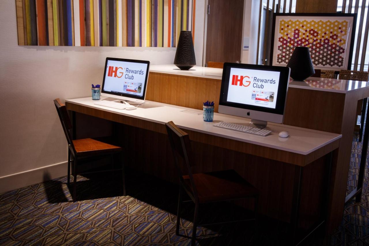 | Holiday Inn Express and Suites Gettysburg, an IHG Hotel