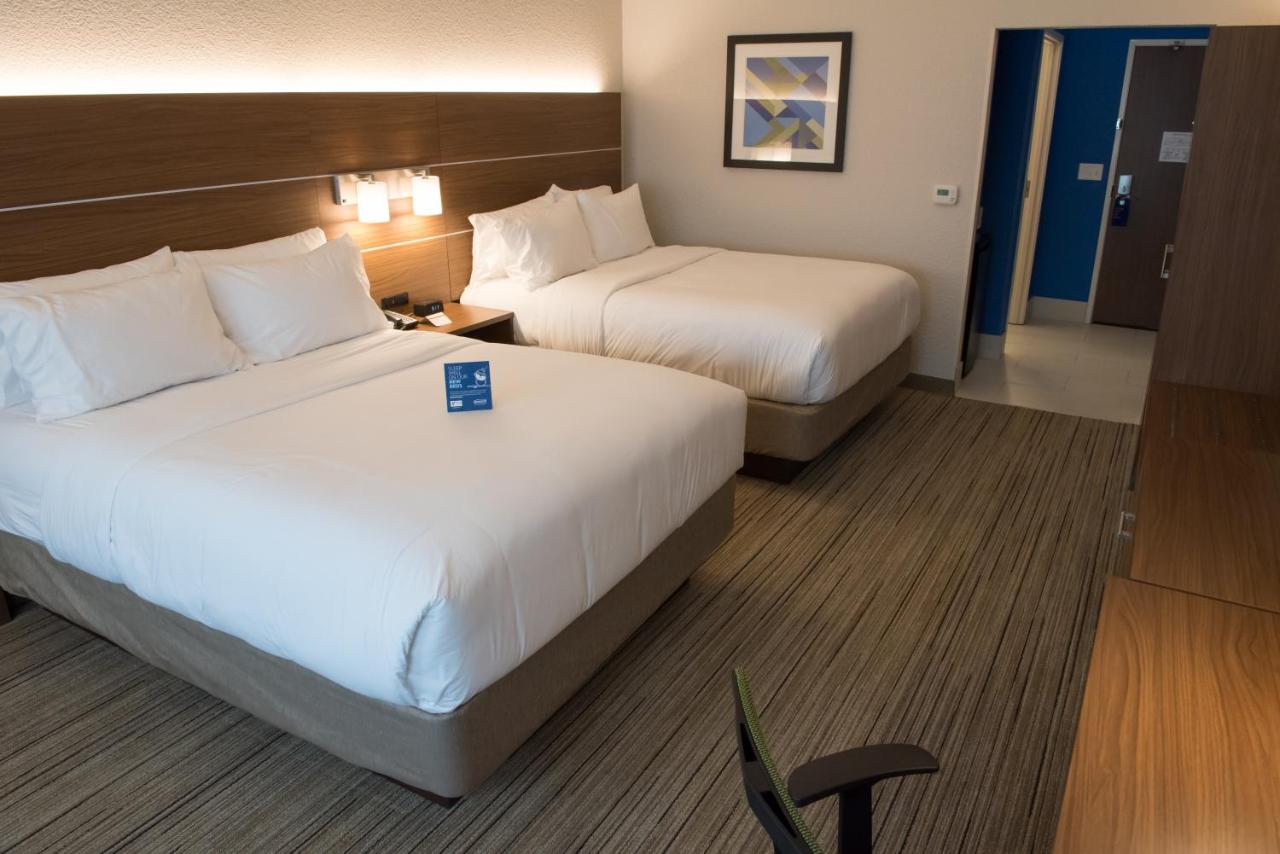 Queen Room with Two Queen Beds - Mobility Access Tub/Non-Smoking at Holiday Inn Express & Suites Dayton Southwest by IHG