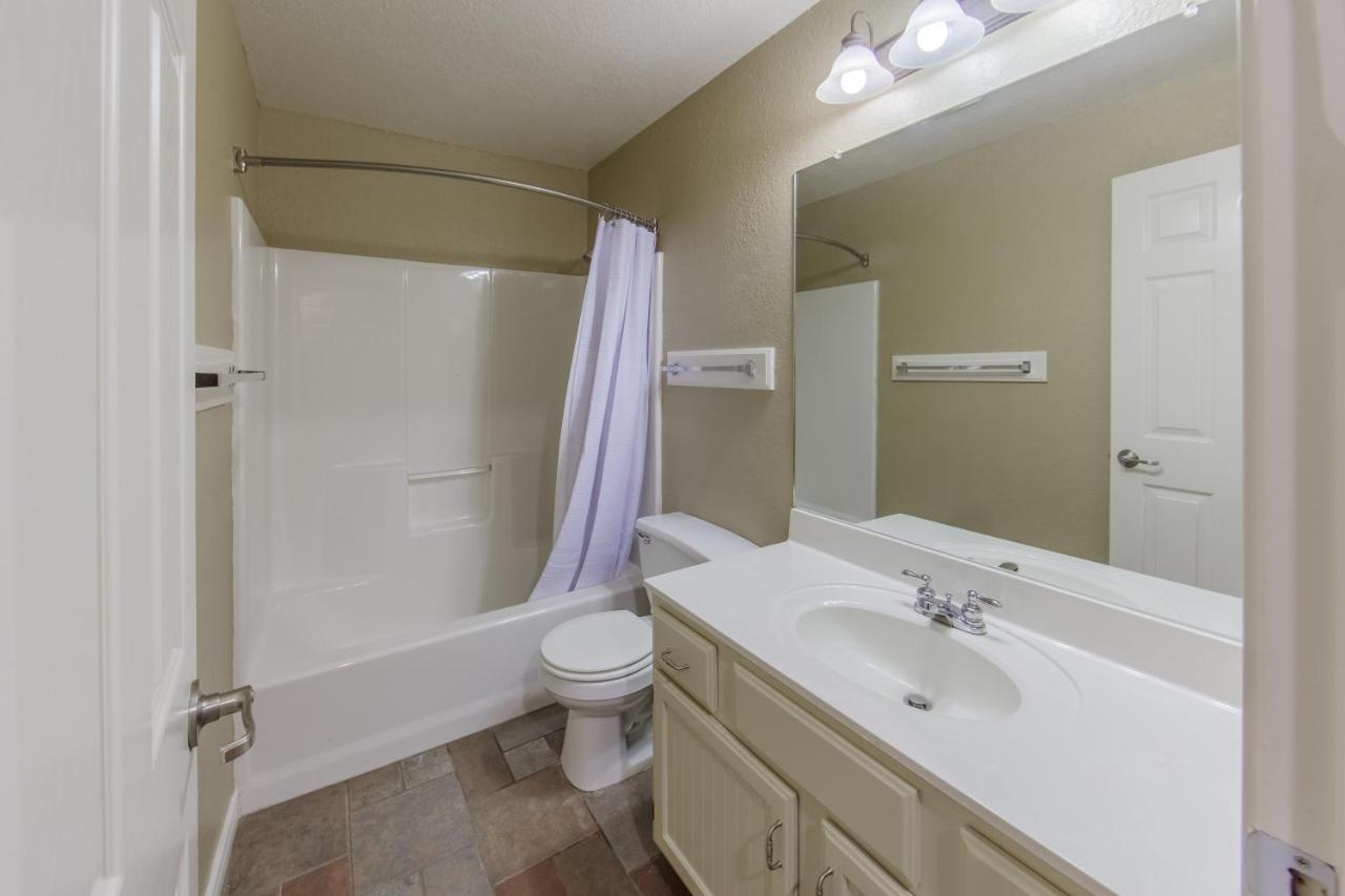 | Holiday Inn Club Vacations Villages Resort at Lake Palestine