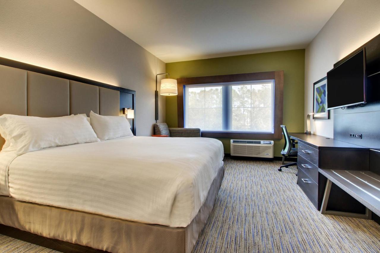  | Holiday Inn Express & Suites Charleston NE Mt Pleasant US17, an IHG Hotel