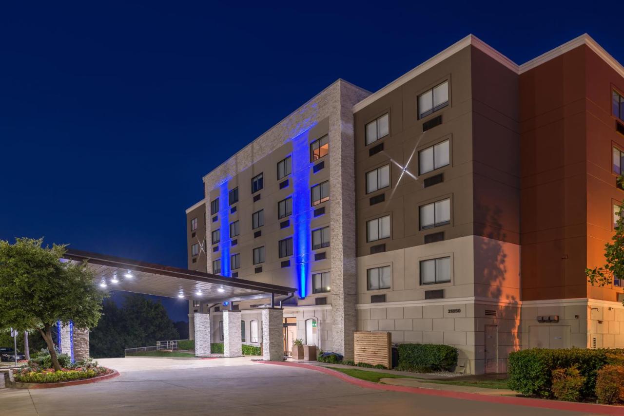 | Holiday Inn Express Hotel and Suites Mesquite, an IHG Hotel