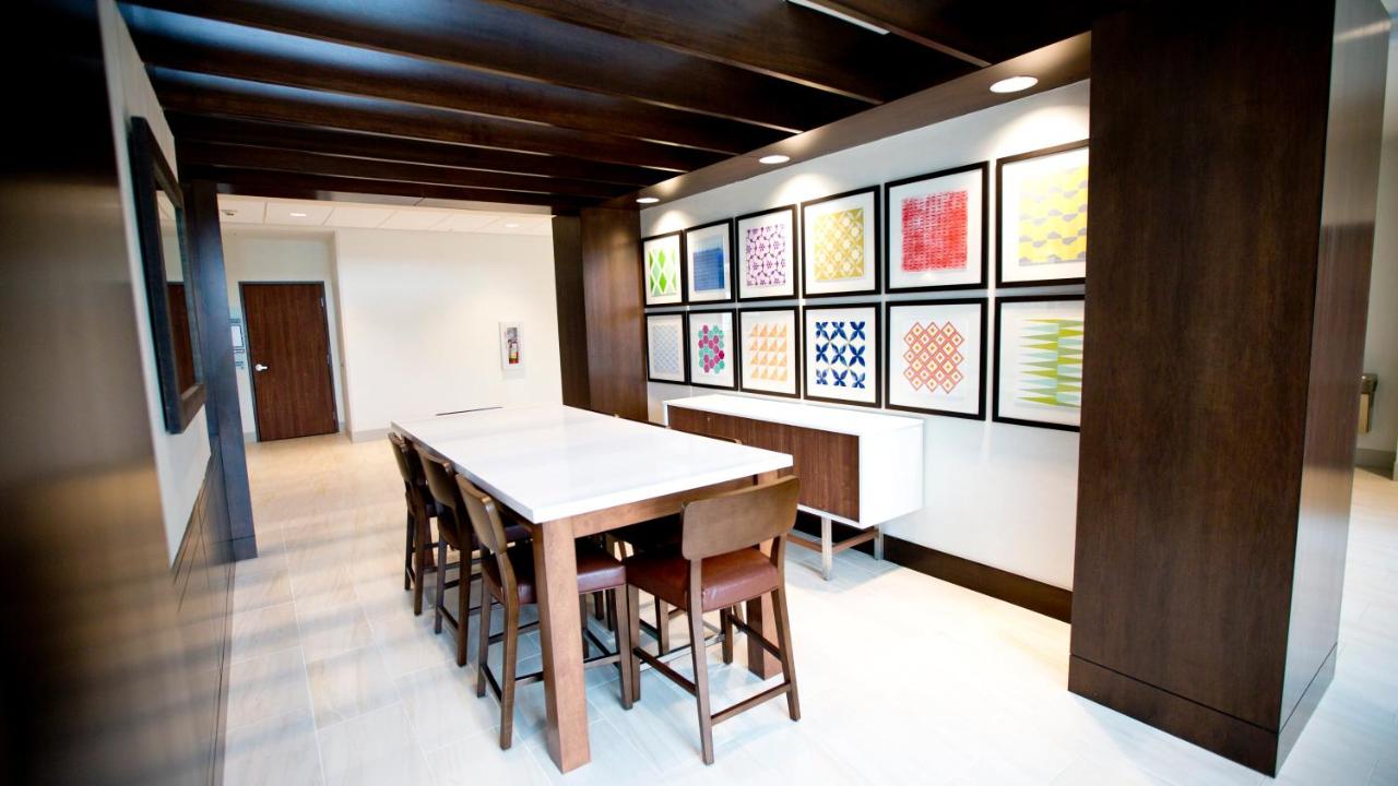 | Holiday Inn Express & Suites Houston NW - Hwy 290 Cypress, an IHG Hotel
