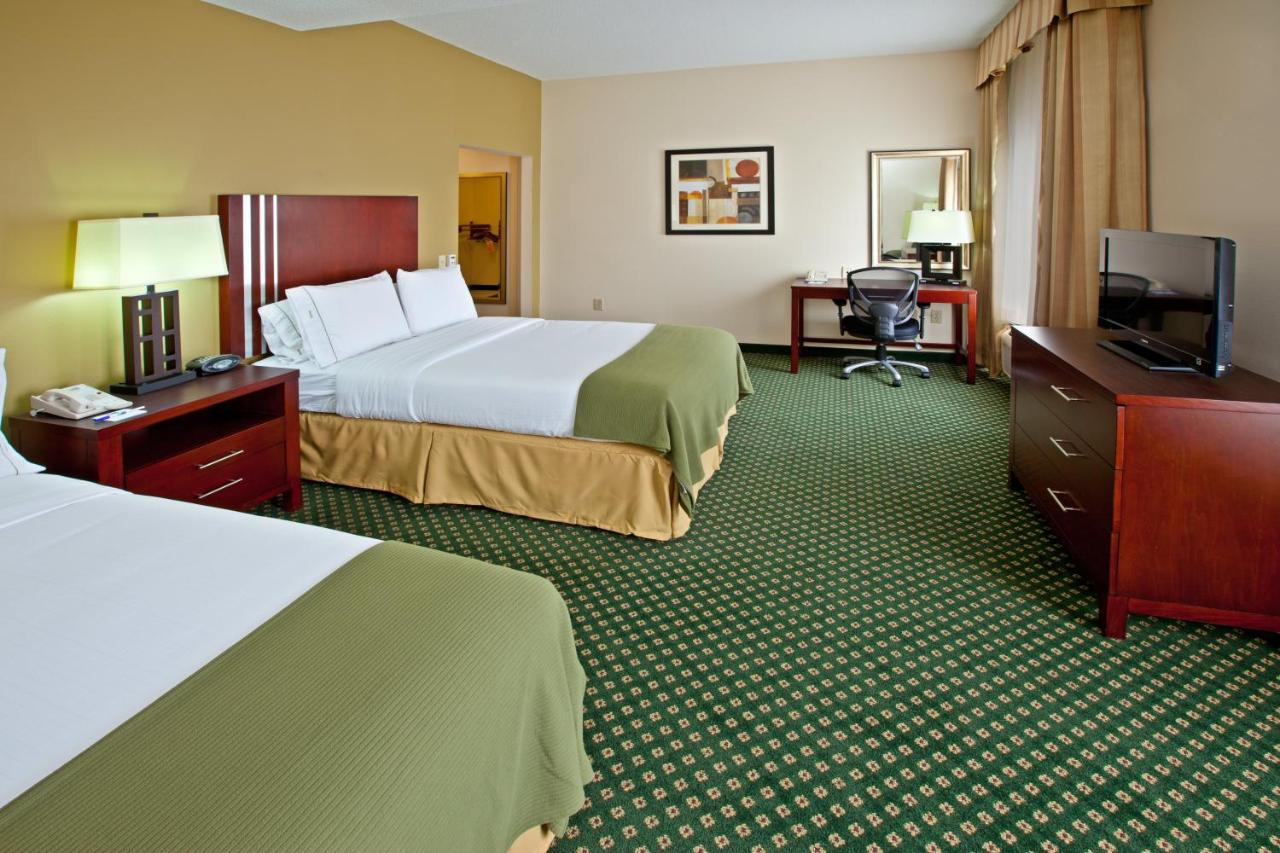 | Holiday Inn Express Hotel & Suites Indianapolis East