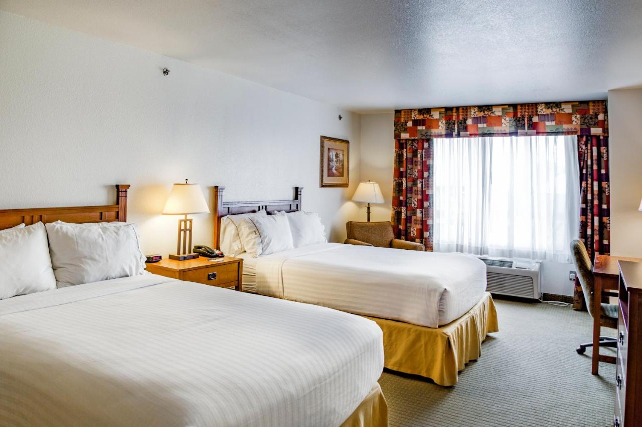 | Holiday Inn Express Hotel & Suites Jacksonville, an IHG Hotel
