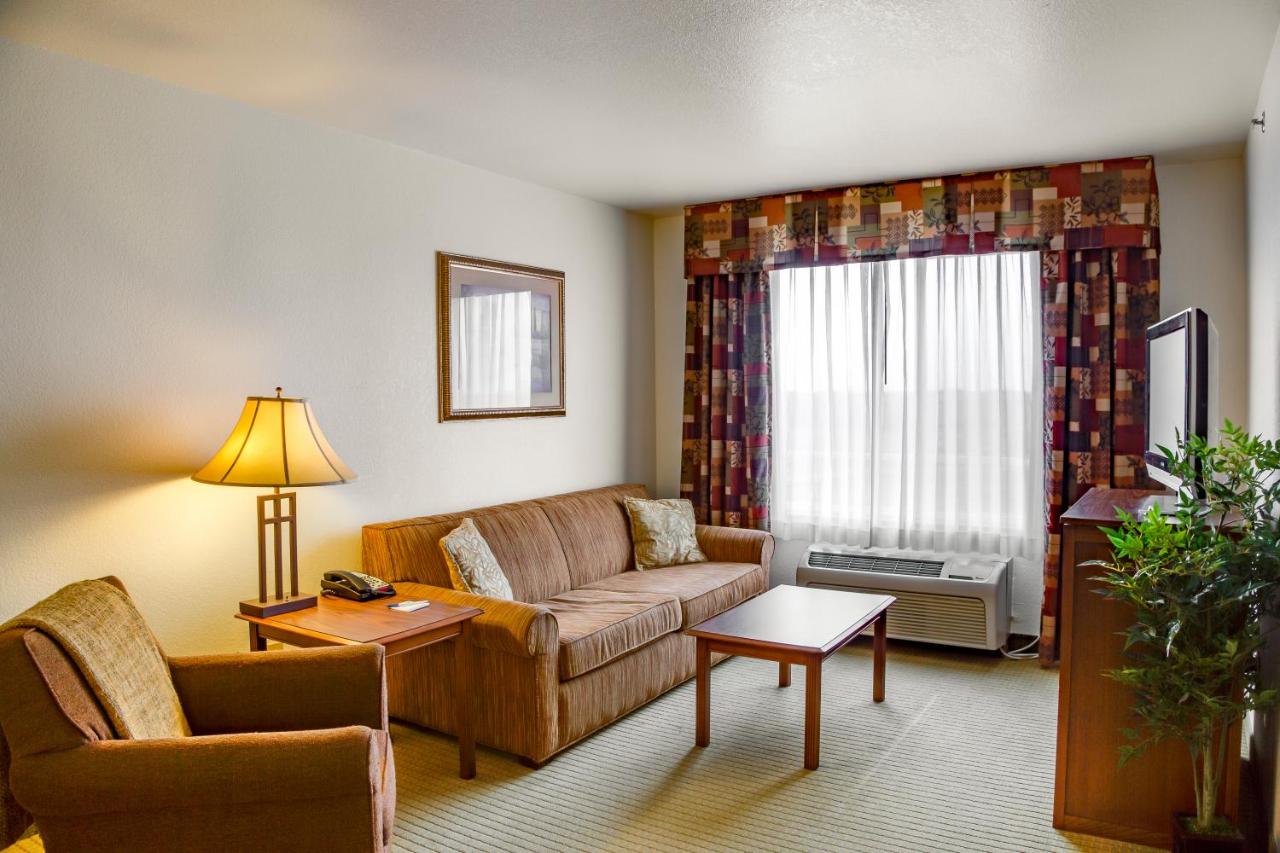  | Holiday Inn Express Hotel & Suites Jacksonville