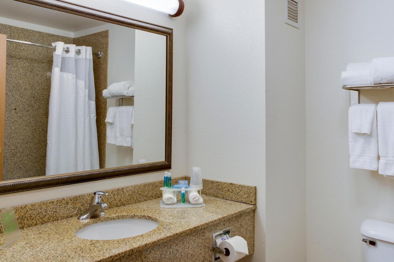 King Room - Non-Smoking at Holiday Inn Express Hotel & Suites Jacksonville by IHG