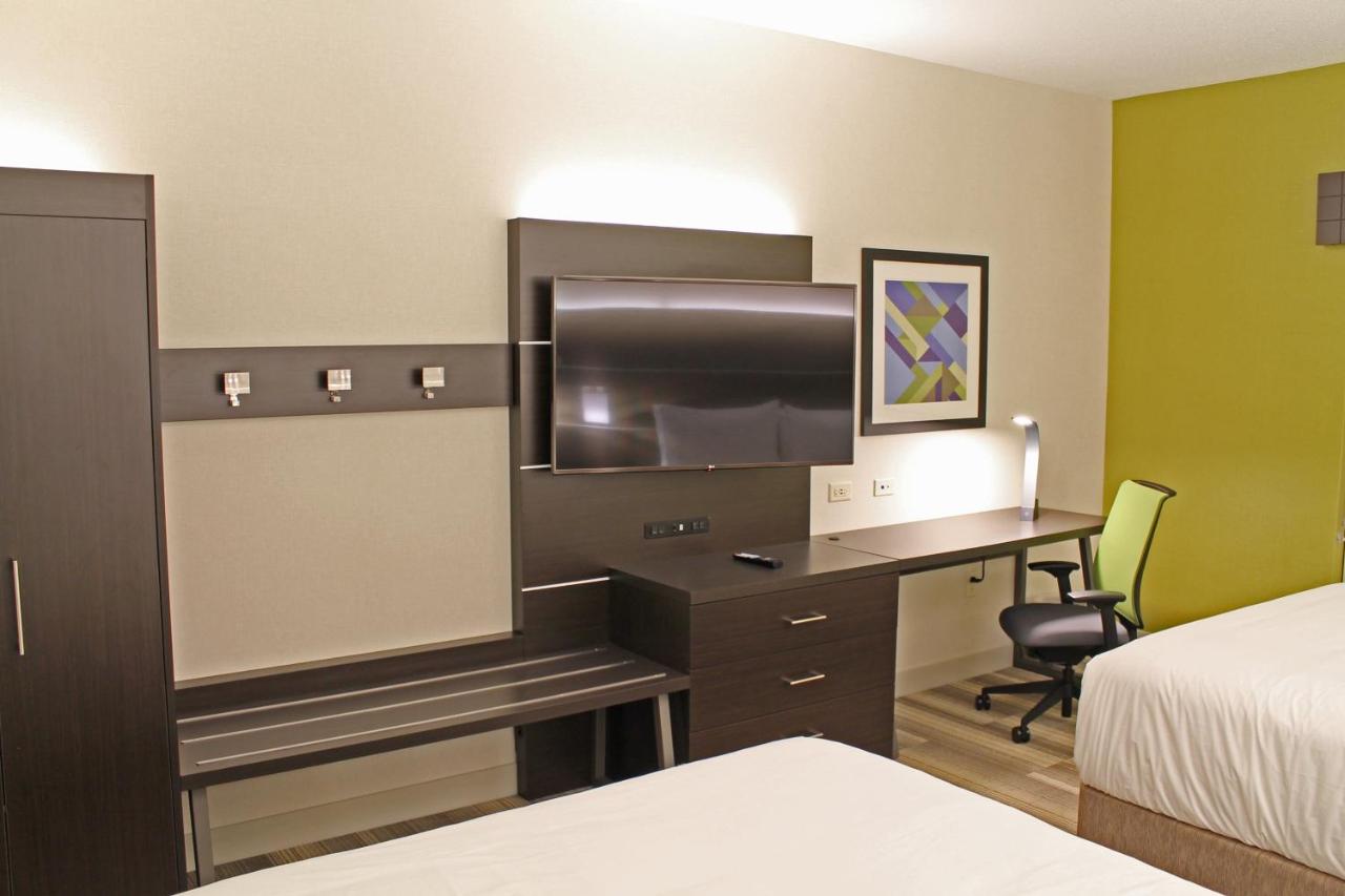 | Holiday Inn Express & Suites - St. Louis South - I-55, an IHG Hotel