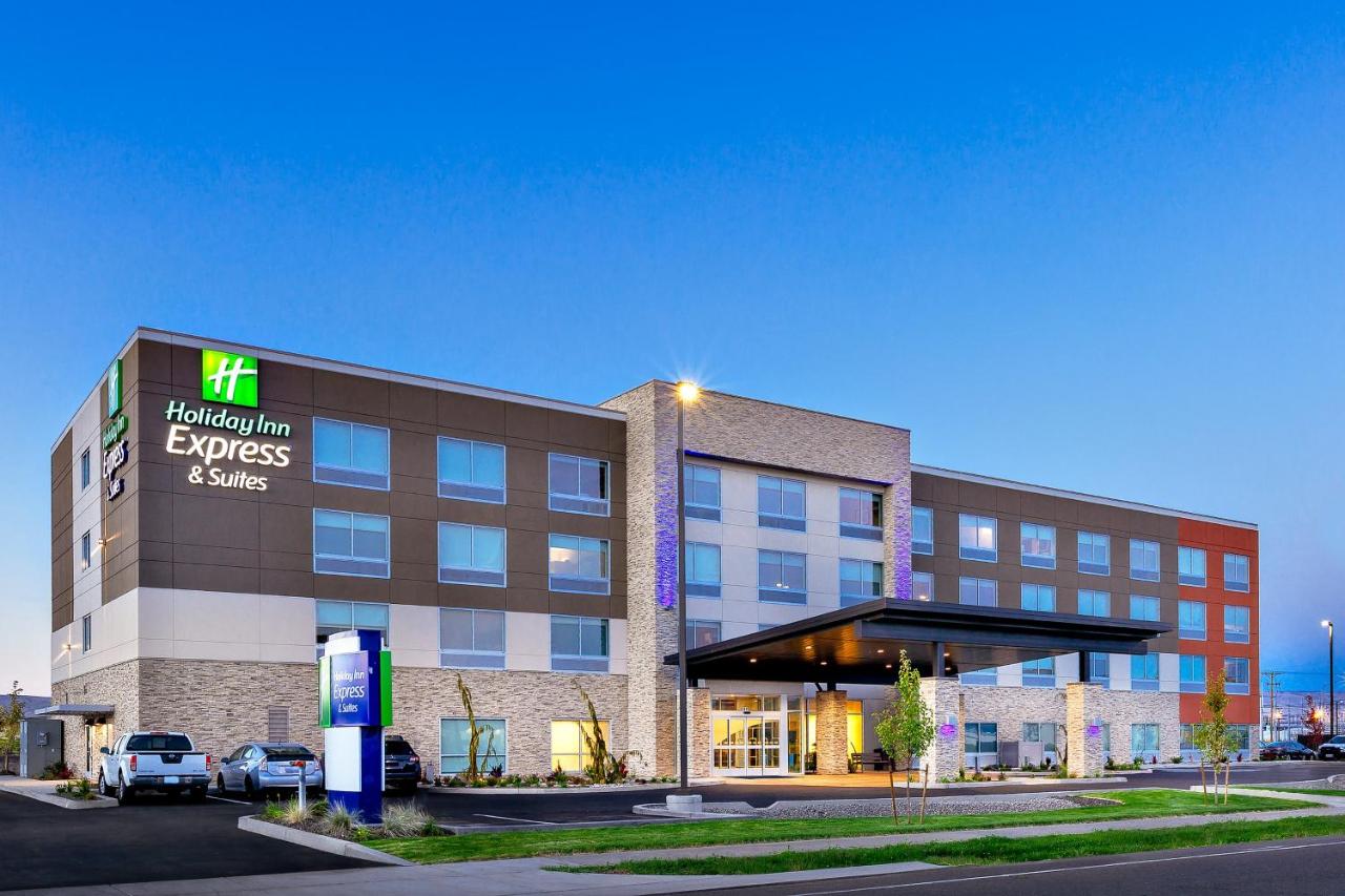 | Holiday Inn Express & Suites - Union Gap - Yakima Area, an IHG Hotel